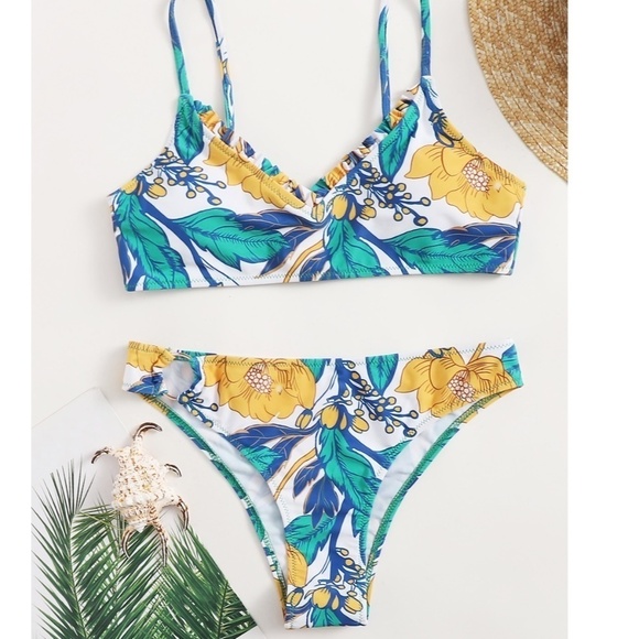 NEW ROMWE Floral  Bikini Swimsuit - M - Picture 1 of 13